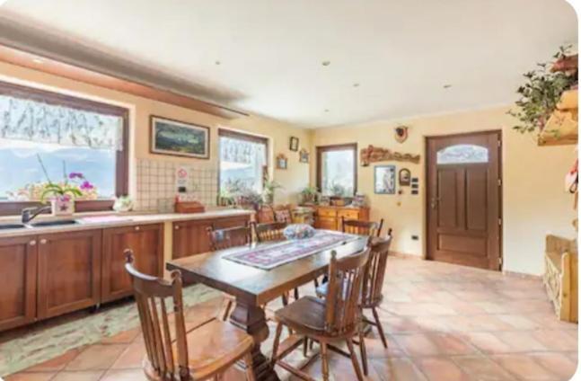 La maison rose Brissogne Extérieur photo