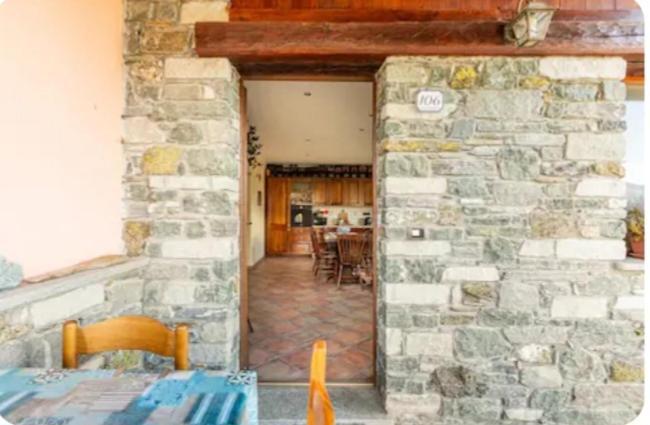 La maison rose Brissogne Extérieur photo